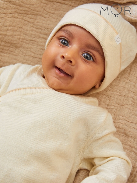 MORI Cream  Cotton Knitted Kimono Romper & Hat Baby Gift Set (N22816) | £65